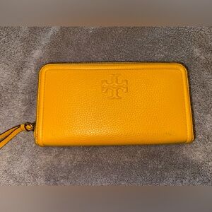Tory Burch wallet